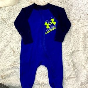 UNDER ARMOUR pajama onesie zip up.